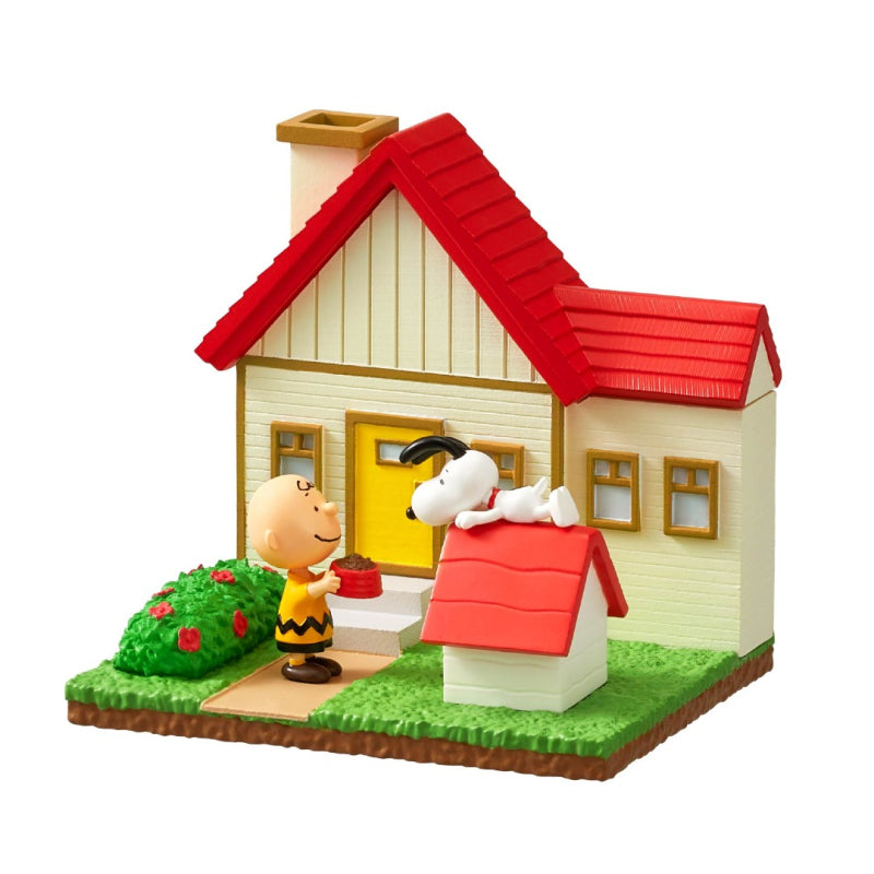 Snoopy Sweet Little Home (1 Random Box) (Re-ment Blind Box)