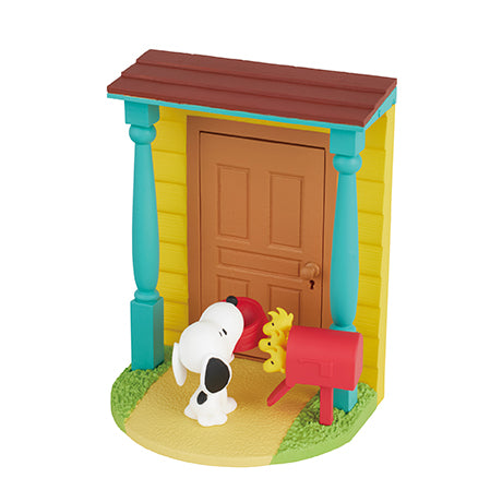 Snoopy's Door Story (1 Random Box) (Re-ment Blind Box)