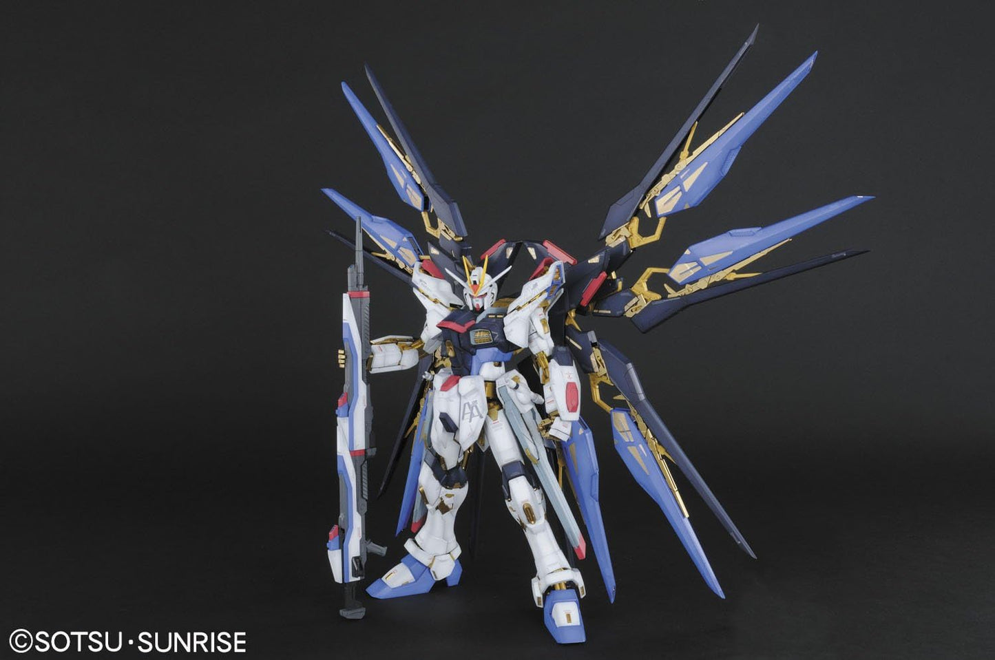 Bandai PG 1/60 Strike Freedom Gundam