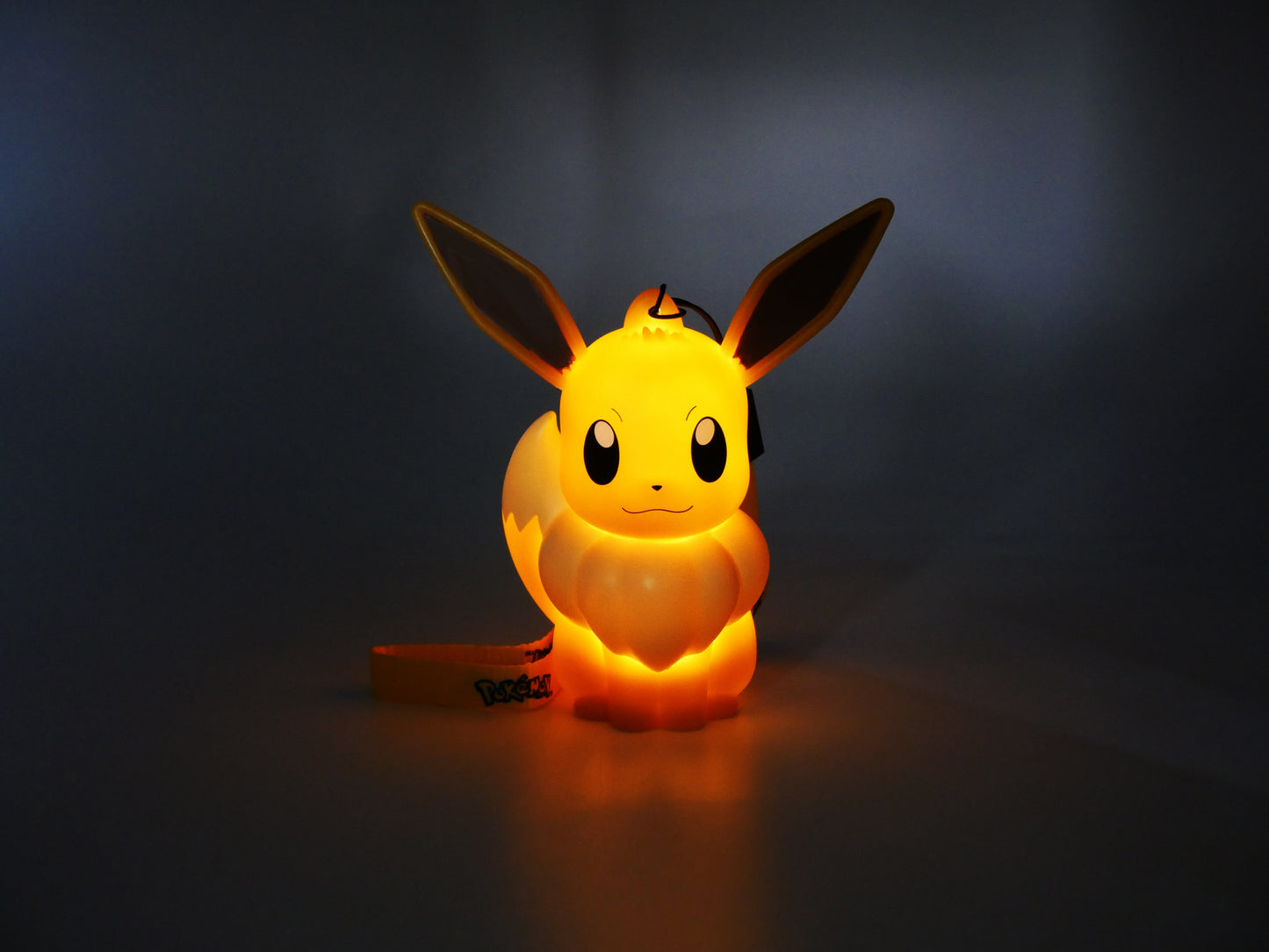 Light Up Figurine Pokémon Eevee with Handstrap (Online Only)
