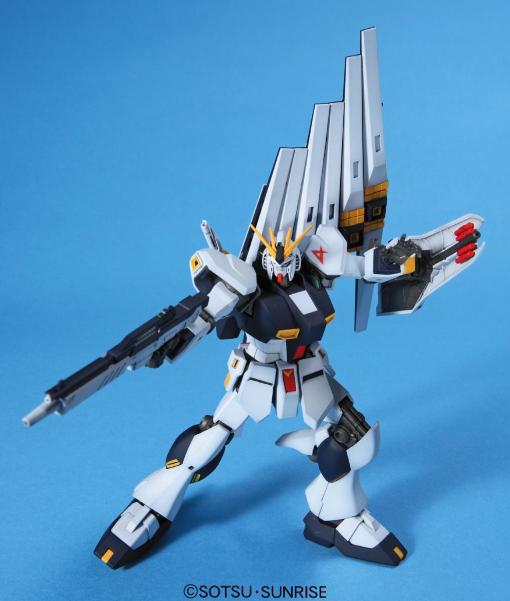 Bandai HGUC #86 1/144 RX-93 Nu Gundam Char's Counterattack