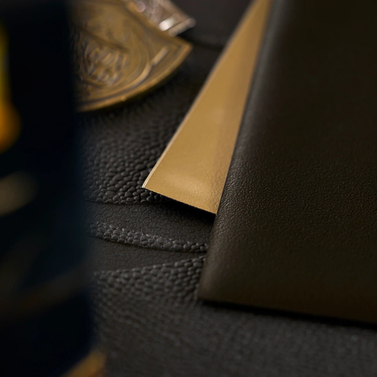 Dragon Shield Sleeves - Matte Standard (Black & Gold)